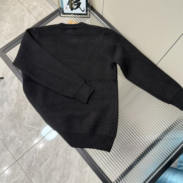 Burberry バーバリーブランドメンズ セーター 丸首 ニットセーターク 防寒 L - 4XL 暖かい 大きいサイズ 秋冬服 厚手 ニットセーターク 人気 ストライプ カラーコンビネーション トップス ップス シンプル カジュアル ゆったり おしゃれ セーター