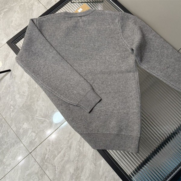 Burberry バーバリーブランドメンズ セーター 丸首 ニットセーターク 防寒 L - 4XL 暖かい 大きいサイズ 秋冬服 厚手 ニットセーターク 人気 ストライプ カラーコンビネーション トップス ップス シンプル カジュアル ゆったり おしゃれ セーター