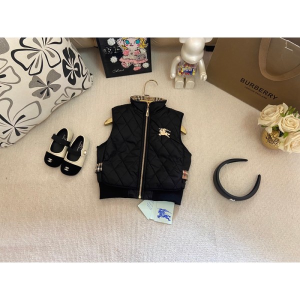 Burberry バーバリーハイブランドキッズ 中綿ベスト 子供用 秋冬 厚手 両面 防寒ジャケット 軽量 ダウンベスト 通学 通園 保育園 幼稚園 小学校 公園遊び アウトドア ウォッシャブル 90-140cm 男の子 女の子 スウィートボーイ
