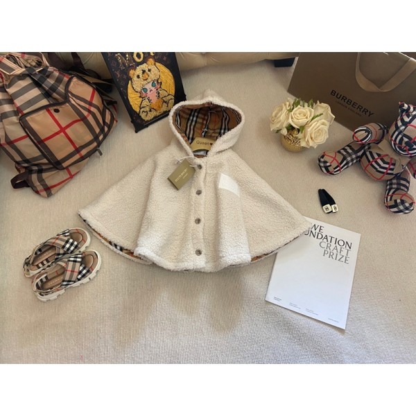 Burberry バーバリーブランドベビー ポンチョ キッズ マント アウター ガールズ コート 子供服 赤ちゃん 女の子 ケープ 可愛い 防寒 発表会 演奏会 入園式 卒業式 結婚式 セレモニー 出産祝い プレゼント お誕生日