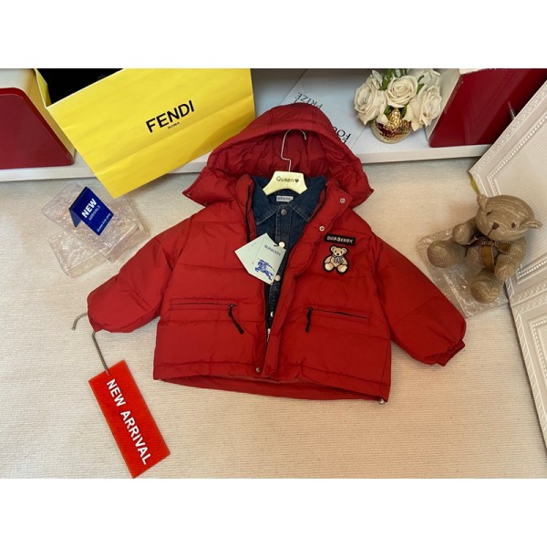 Burberry バーバリーブランド子供服 男の子 ダウンジャケット 110~170cm 冬 コート フード付き ダウン キッズ ダウンコート 長袖 女の子 アウター 上着 防寒服 暖かい 保温 軽量 防水 動物 花柄 可愛い おしゃれ 赤ちゃん 服 お出かけ プレゼント ベビーコート