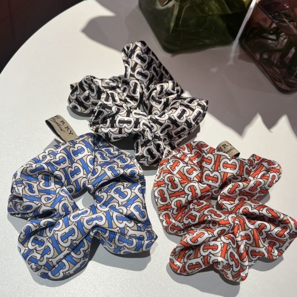 Burberry バーバリーハイブランドシュシュ ヘアゴム シュシュ おしゃれ 大人 ボリューム 大きめ サテンシュシュ シンプル 髪飾り レディース エレガント ヘアアクセサリー 存在感抜群　