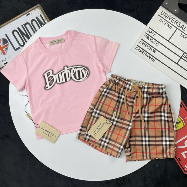 Burberry バーバリーブランド子供服 夏服 男の子 半袖Ｔシャツ+ハーフパンツ2点 綿 ボーイズトップ+パンツ 上下セット 男児 普段着 キッズ カジュアル 部屋着 90-160cm