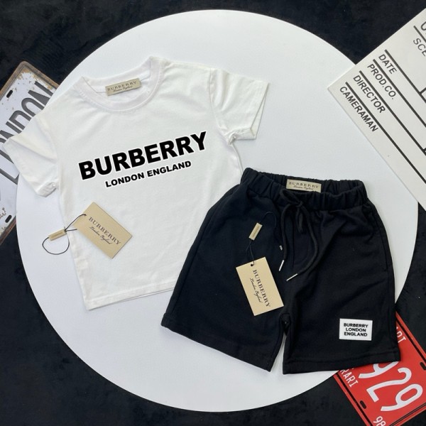 Burberry バーバリーブランドBurberry キッズ 半袖 Tシャツ ショートパンツ セットアップ 子供服上下セット 上着 ハーフパンツ 男女兼用 夏服 90-160cm ホワイト/ブラック