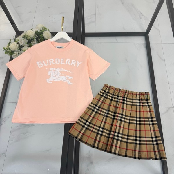 Burberry バーバリーブランド風 キッズ服 セットアップ 男女兼用 半袖Tシャツ チェック柄 ミニスカート/ショーツ 子供服 おしゃれ コットン 上着 トップス 90-160cm