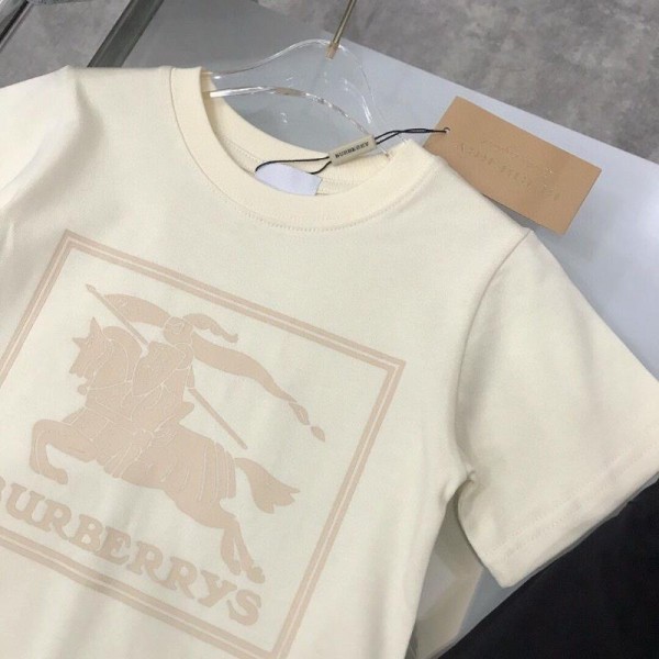 Burberry バーバリー ブランド子供服 男の子 セットアップ 夏服 半袖 Tシャツ ハーフパンツ 半ズボン 上下セット 子供 ジャージ 上下セット 90-160cm 男の子 カジュアル 韓国 お洒落  男の子 半袖スウェット セットアップ キッズ 出産祝い