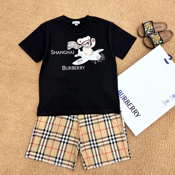 Burberry ブランド子供服 男の子 セットアップ 夏 バーバリーキッズ半袖 tシャツ 半ズボン ボーイズ 子ども服 キッズ 女の子 夏服 子供 ジャージ 上下セット 90-160CM カジュアル 薄手 通気 軽量 スポーツウェア ルームウェア 通園通学