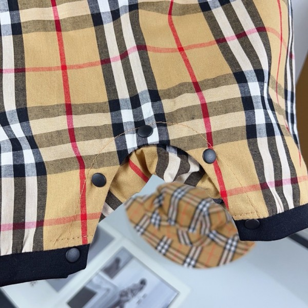 ブランドBurberry バーバリーベビー服 無袖 ロンパース 赤ちゃん服 男の子 夏 肩ボタン フルプリント コットン ロンパース 夏 かわいい おしゃれ 高品質 73¬100cm