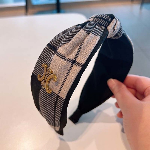 CELINE セリーヌハイブランド ヘアバンド レディース カチューシャ 可愛い ヘアアクセサリー 髪飾り 滑り止め 幅広 ヘアターバン カジュアル ヘッドバンド お風呂/ヨガ/洗顔用に