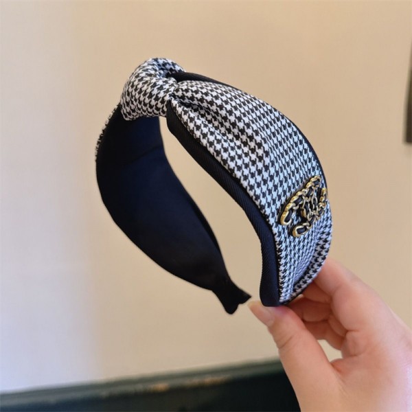 CELINE セリーヌハイブランド ヘアバンド レディース カチューシャ 可愛い ヘアアクセサリー 髪飾り 滑り止め 幅広 ヘアターバン カジュアル ヘッドバンド お風呂/ヨガ/洗顔用に