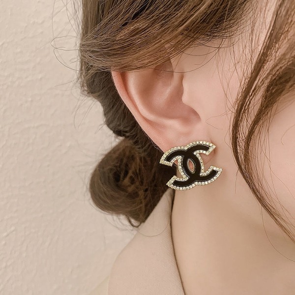 シャネル ピアス ハイブランドCHANEL 優雅 スタイル 大人っぽい ピアス 素敵 上品 耳飾り アクセサリー 存在感抜群 女 通販 誕生日 プレゼント