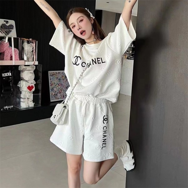 CHANELシャネル セットアップ 上下セット 夏 ｔシャツ パンツ 涼しい お洒落 半袖tシャツ半ズボンハイブランド 女性 大人っぽいTシャツ 半パンツファッション人気