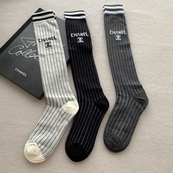 シャネル 靴下 レディース【抗菌 防臭 吸汗 綿】CHANEL ブランド ハイソックス 室内 かわいい 綿ソックス アウトドアソックス カジュアル スットキング オシャレ オールシーズン クルー丈
