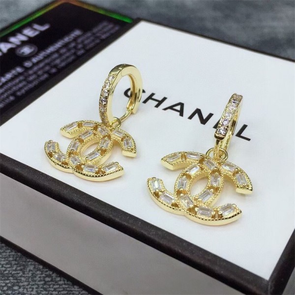 シャネル イヤリング レディース CHANEL ブランド人気ピアス ココマーク 揺れる 金属アレルギー対応シルバー925  スワロフスキー ジルコニア 女性 誕生日 記念日 ホワイトデー プレゼント シャネル イヤリング レディース CHANEL ブランド人気ピアス ココマーク 揺れる 金属アレルギー対応シルバー925  スワロフスキー ジルコニア 女性 誕生日 記念日 ホワイトデー プレゼント