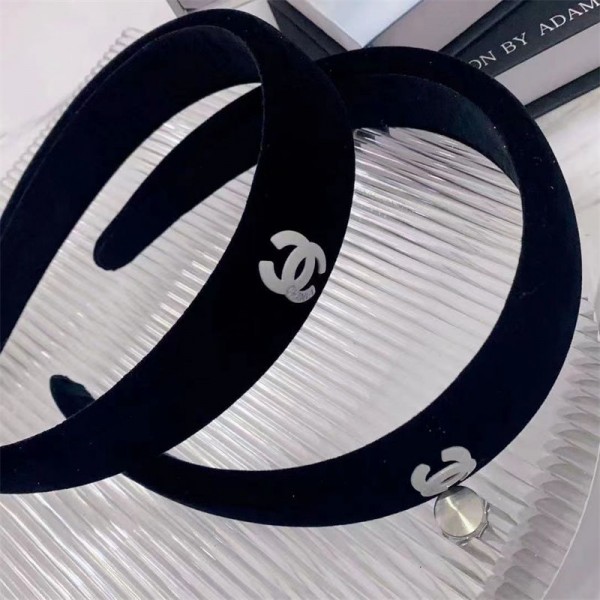 Chanel シャネルブランドカチューシャ 痛くないカチューシャ ヘアピン ヘアアクセサリー レディース ベロア ヘアグリップル 太め 人気 可愛い 痛くない 韓国 黒 2点セット