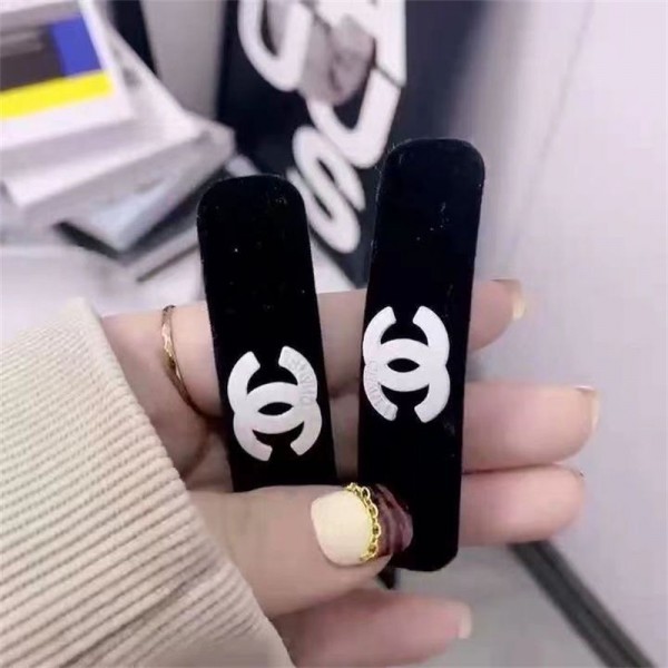 Chanel シャネルブランドカチューシャ 痛くないカチューシャ ヘアピン ヘアアクセサリー レディース ベロア ヘアグリップル 太め 人気 可愛い 痛くない 韓国 黒 2点セット