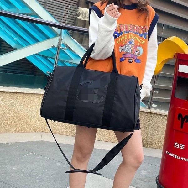 Chanel シャネル ブランドボストンバッグ 修学旅行 旅行バッグ キャリーオンバッグ 軽量 防水 大容量 3WAY 防水 コンパクト 多機能 スポーツバッグ 耐用性