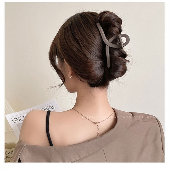 Chanel シャネルハイブランドヘアクリップ しっかりとまる クリップ バンスクリップ ヘアアクセサリー お風呂 バナナクリップ 大人向け 韓風 シンプル オフィス レディース 可愛い 髪留め 髪飾り  軽量 毛量多い方に