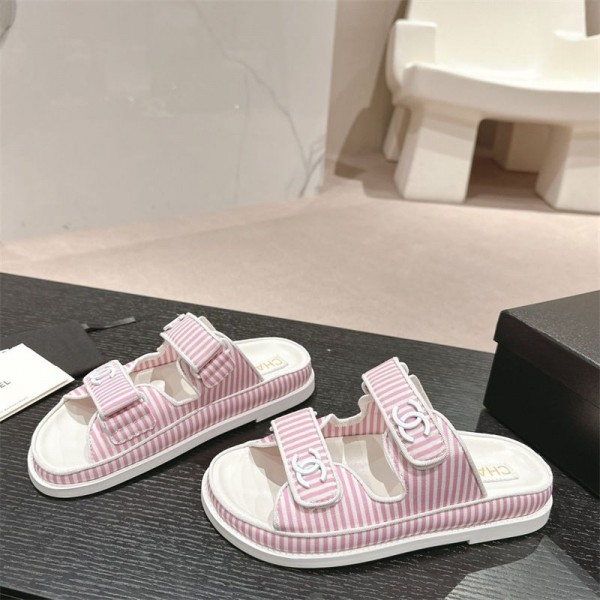 Chanel シャネルブランド女性スリッパ かわいい バックルストラップレディースシューズサマービーチレディースローウォーキングに適したローヒールスリッパ   225¬250cm