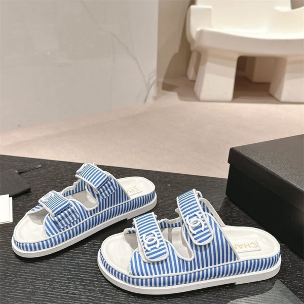 Chanel シャネルブランド女性スリッパ かわいい バックルストラップレディースシューズサマービーチレディースローウォーキングに適したローヒールスリッパ   225¬250cm