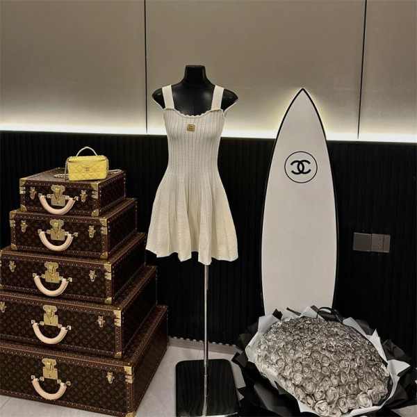 ミュウミュウ MiuMiuブランドレディース ニットワンピース タンクトップ ノースリーブ ミニワンピース ペチコート 修身 夏 Aライン 綿 露背係 キャミソール ドレスS - XL
