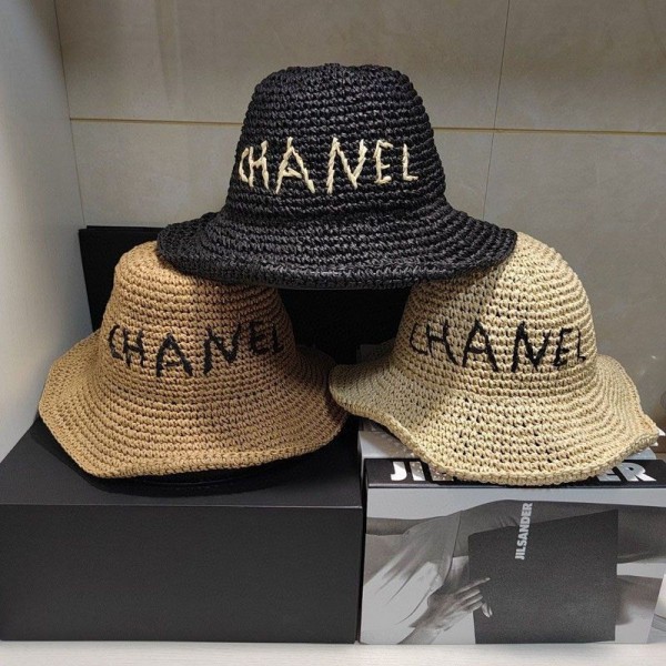 Chanel シャネルブランド麦わらハット 麦わら帽子 天然素材 帽子 レディース 軽量 日除け帽子 涼しい風通しの良い 小顔効果 つば広 春夏 UVカット リゾート ビーチ 旅行 日焼け防止 紫外線対策