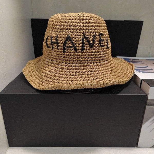 Chanel シャネルブランド麦わらハット 麦わら帽子 天然素材 帽子 レディース 軽量 日除け帽子 涼しい風通しの良い 小顔効果 つば広 春夏 UVカット リゾート ビーチ 旅行 日焼け防止 紫外線対策