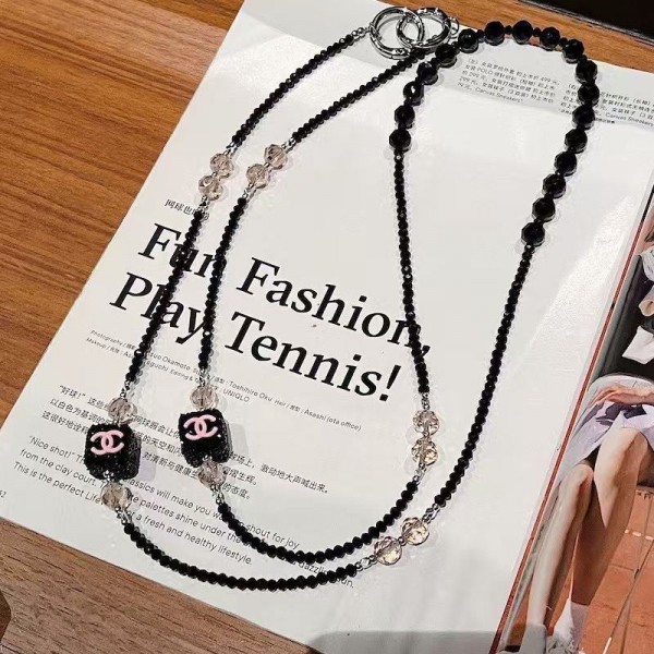 シャネルスマホショルダー ブランドChanelレディース スマホストラップ 全機種対応 女性 携帯ストラップ 斜めがけ 首掛け 肩掛け おしゃれ iphone スマホネックストラップ 耐久性 ストラップ 落下防止 忘れ物防止