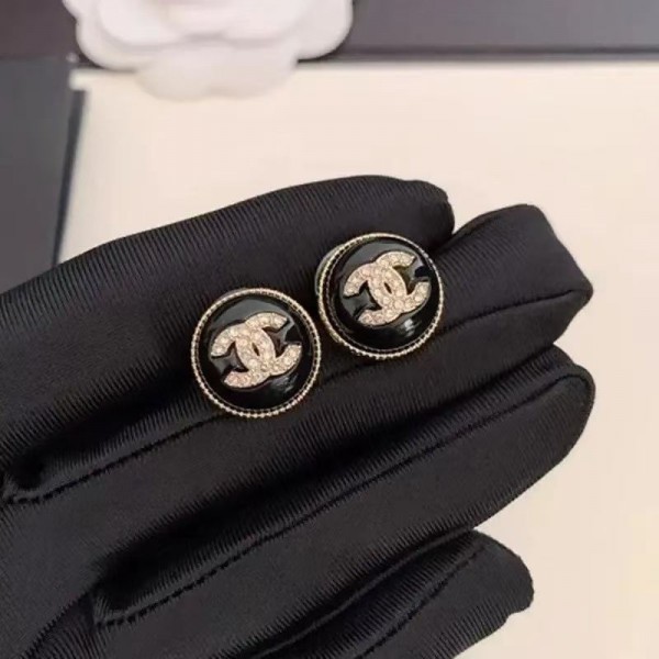 ブランドChanel ピアスアクセサリー キラキラ ファッション シャネル ダイヤモンドピアス レディースイヤリング レディースレディース 人気 金属アレルギー対応 リング ピアス