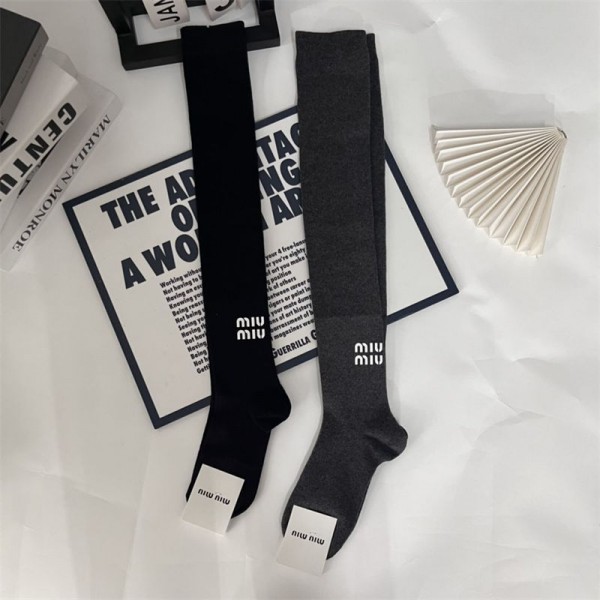 Chanel シャネルハイブランド 超ロング サイハイソックス 綿 太もも丈 女性 オーバーニーソックス ロングソックス ニーハイ ソックスコットン 柔らか 着圧 美脚 防寒 防風 保温 靴下 Chanel シャネルハイブランド 超ロング サイハイソックス 綿 太もも丈 女性 オーバーニーソックス ロングソックス ニーハイ ソックスコットン 柔らか 着圧 美脚 防寒 防風 保温 靴下