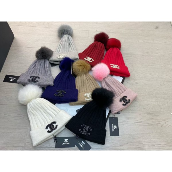 ハイブランドChanel ニット帽 レディース 冬 ポンポン付き 厚手 裏起毛 保温 防風防寒 柔らかい シャネル毛糸の帽子 ニットキャップ おしゃれ ココマーク 可愛い 小顔効果 スキー 通勤 通学