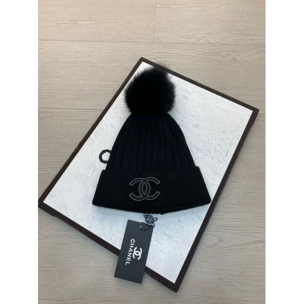 ハイブランドChanel ニット帽 レディース 冬 ポンポン付き 厚手 裏起毛 保温 防風防寒 柔らかい シャネル毛糸の帽子 ニットキャップ おしゃれ ココマーク 可愛い 小顔効果 スキー 通勤 通学