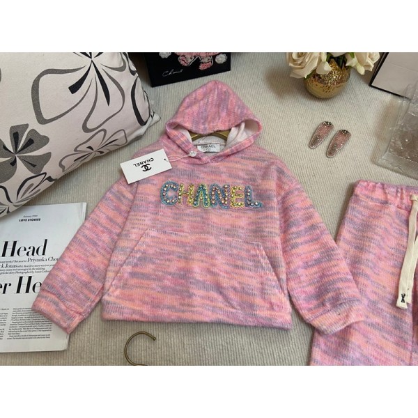 Chanel シャネルハイブランド子供服 女の子 セットアップ 春 秋 100¬150cmトレーナー スウェットパンツ 上下セット ジャージ キッズ セットアップ 子供 秋服 女の子 長袖 スウェット ズボン セットアップ キッズ カジュアル 韓国 おしゃれ 小学生 中学生 女の子服