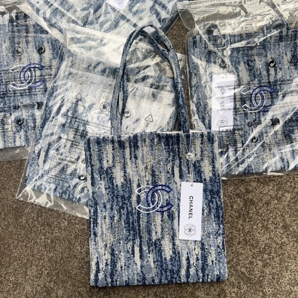 Chanel シャネルブランドトートバッグ デニム エコバッグ 28¬30cm 厚手帆布 A4対応 キャンバス ショルダーバッグ レディース メンズ 通勤 ビジネス 学校 大学生 買い物袋 ユニセックス おしゃれ シンプル