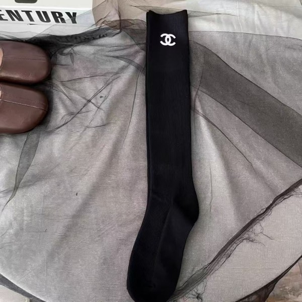 Chanel シャネルハイブランドハイソックス ニーハイソックス レディース 美脚・脚長効果 滑り止め 可愛い 女性用 靴下 ロングソックス 無地 柔らかい 伸縮性 防臭 着圧 膝下 通学 通勤 春 夏 秋 冬用