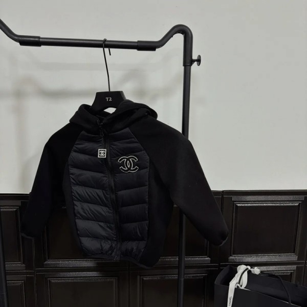 Chanel シャネルブランドキッズ ダウンジャケット ライトダウン フード付き 長袖 無地 110-170CM 厚さ 女の子ジャケット 男の子コート ポケット付き 軽量 子供服 暖かい ジュニア 可愛い 防寒 防風 保温 カジュアル