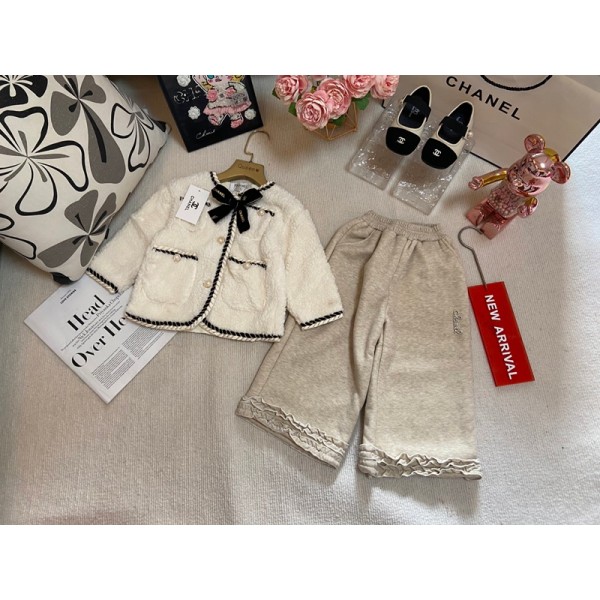 Chanel シャネルハイブランド子供ボアジャケット 裏起毛パンツ 女の子セットアップ ボアブルゾン キッズ 中綿フリースコート ワイドパンツ ガールズ モコモコ アウター 90-160cm ファージャケット 厚手 暖かい 