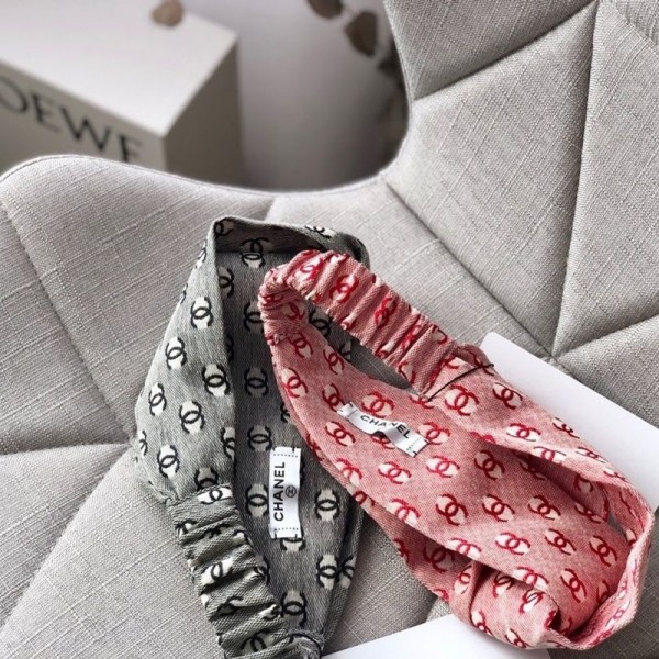 Chanel シャネルハイブランドワイドヘアバンド ヘアターバン 髪饰り レディース 柔らかい 伸縮性 速乾 吸水 おしゃれ 可愛い 洗顔 お風呂 ヨガ 化粧 スポーツ お出かけ 旅行用 デイリーユース