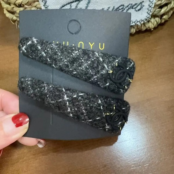 Chanel シャネルブランド前髪クリップ 2枚セット 跡がつかない 黒 ヘアピン 前髪 ツイード ヘアクリップ ヘアピン 髪留め ヘアアクセサリー 女の子 レディース