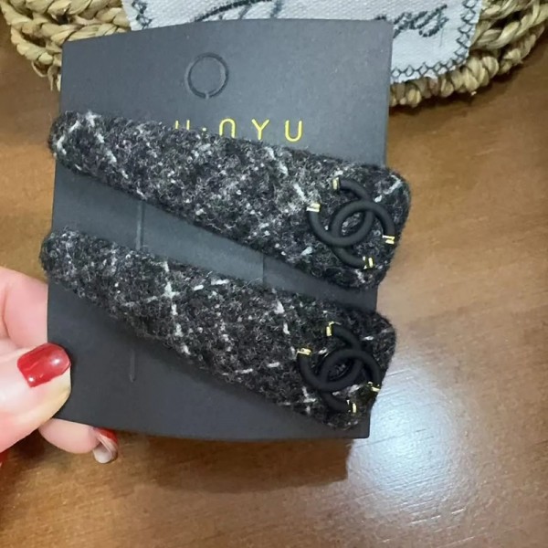 Chanel シャネルブランド前髪クリップ 2枚セット 跡がつかない 黒 ヘアピン 前髪 ツイード ヘアクリップ ヘアピン 髪留め ヘアアクセサリー 女の子 レディース