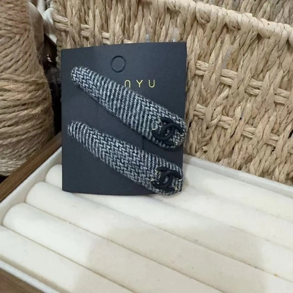 Chanel シャネルブランドかわいい ヘアピン 存在感抜群 ヘア飾り ヘアクリップ バレッタ 刺繍デザイン ヘアアクセサリー レディース 女の子 前髪グリップ 2個セット 