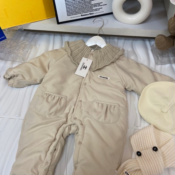 シャネルブランド ベビー服 ジャンプスーツ Chanel赤ちゃん 防寒着 アウター ふわもこ 軽量 ベビー 66¬90cm 男の子 女の子 新生児 カバーオール 中綿入り ダウンジャケット ダウンロンパース ロンパース