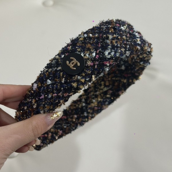 Chanel シャネルブランドカチューシャ 痛くないヘアターバン ヘアアクセ ヘアアクセサリー レディース ツイード シンプル 太め 人気 可愛い おしゃれ 痛くない 韓国 黒 秋冬 クリスマス 