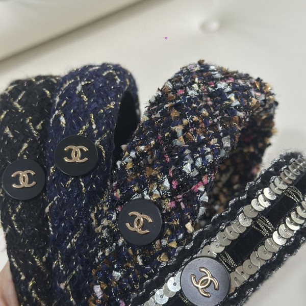 Chanel シャネルブランドカチューシャ 痛くないヘアターバン ヘアアクセ ヘアアクセサリー レディース ツイード シンプル 太め 人気 可愛い おしゃれ 痛くない 韓国 黒 秋冬 クリスマス 