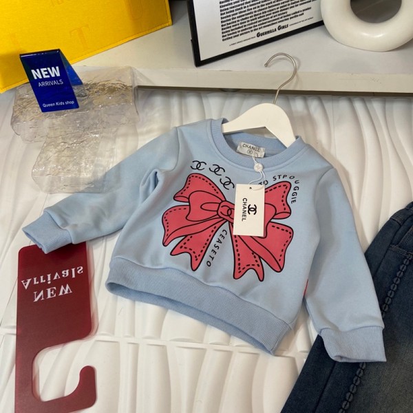 Chanel シャネルハイブランド子供服 キッズ 女の子 セットアップ 長袖 パーカー デニムパンツ 子供 上下セット 春 秋 ジャージ 女の子 裏起毛トレーナー デニムパンツ セットアップ キッズ カジュアル 韓国 お洒落 小学生 女の子服 90¬140cm 