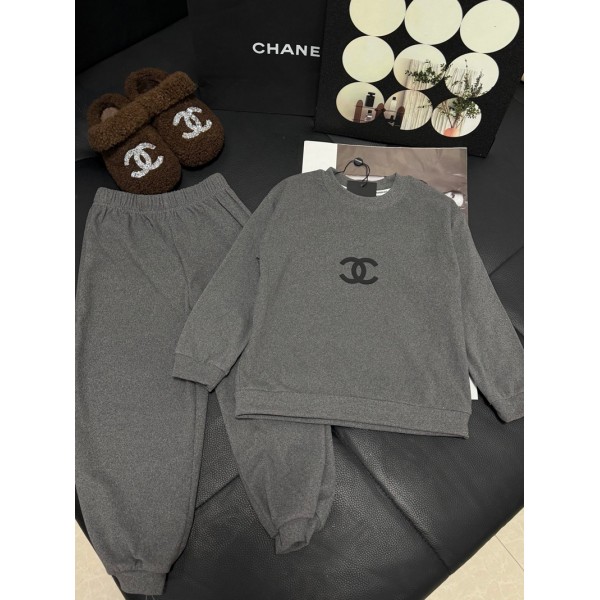 Chanel シャネルブランド男の子 パジャマ 上下セット キッズ 子供 長袖 ロングパンツ 発熱 部屋着 90-170cm ルームウェア 寝間着 小学生 中学生 トップス カジュアル 快適 肌触りがいい 春 秋 冬