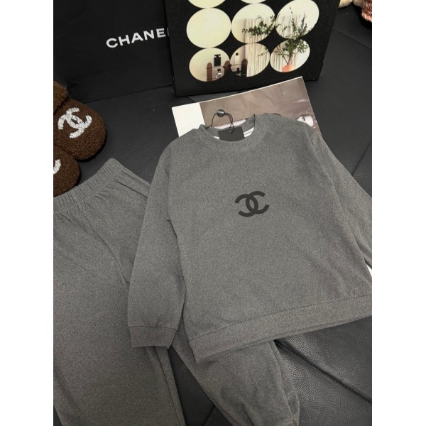 Chanel シャネルブランド男の子 パジャマ 上下セット キッズ 子供 長袖 ロングパンツ 発熱 部屋着 90-170cm ルームウェア 寝間着 小学生 中学生 トップス カジュアル 快適 肌触りがいい 春 秋 冬