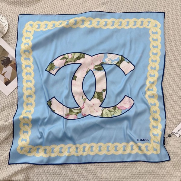 Chanel シャネルブランドパロディ スカーフ レディース 70×70cm 正方形 ネッカチーフ バンダナ ショール 髪飾り ヘッドバンド リボンスカーフ シルク風 バッグ飾り 巻き方 多機能 お洒落 通勤 海辺 旅行 春夏秋冬