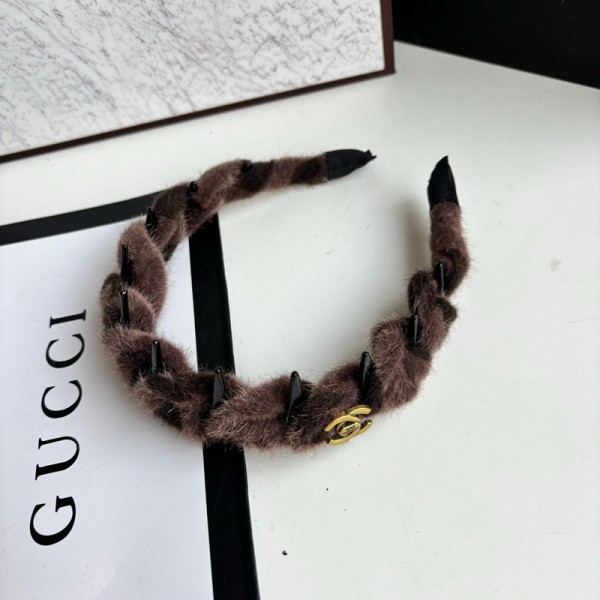 Chanel シャネルブランド ファー スパイク カチューシャ ヘッドバンド ブラウン/グレー 毛皮 ヴィンテージ風 レディース ヘアアクセサリー