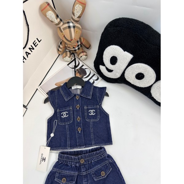 ブランドシャネルChanel デニム服 ノースリブ ショーツ 子供服 女の子 セットアップ  デニムタンクトップTシャツ 袖なし ポロネック 通気性 無地 セットアップ ２点セット 90¬150cm ショーツ 流行り 着痩せ ハイウエスト 膝上 普段着 通園 通学
